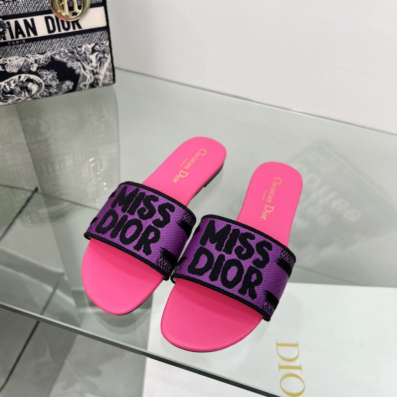 ch**an D*or slippers